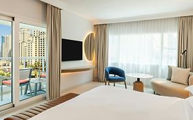 Sheraton Jumeirah Beach Resort  5*